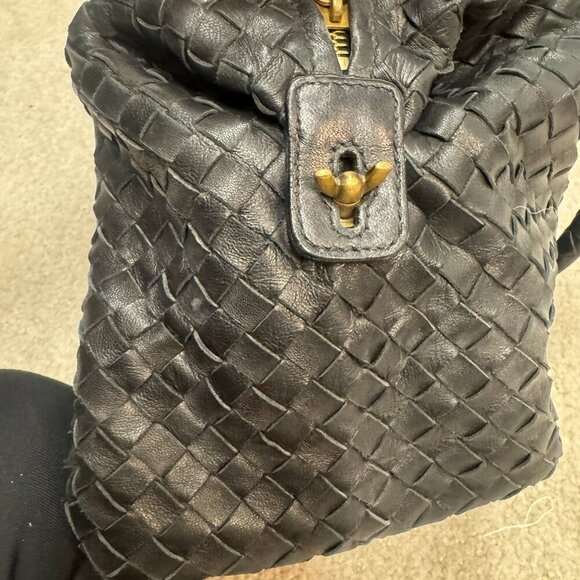 Bottega Veneta Nappa Intrecciato Montaigne Bag Ebano 1703696  Bottega Veneta Intrecciato Montaigne Woven Nappa Leather Satchel Bag Black VGUC